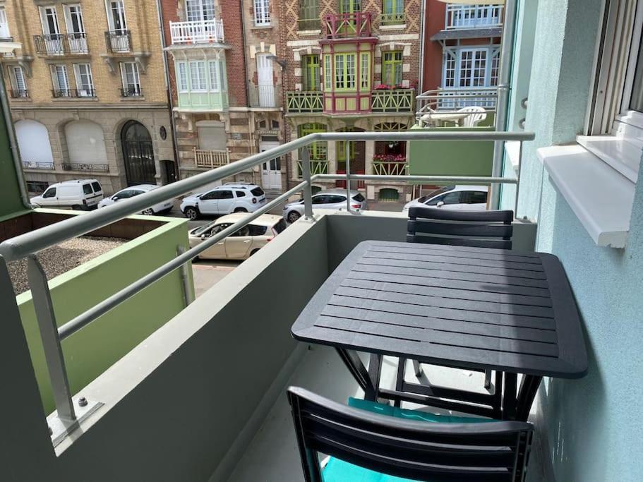 Trimaran Studio 10 Metres De La Plage Avec Balcon/Terrasse Mers-les-Bains Exterior foto